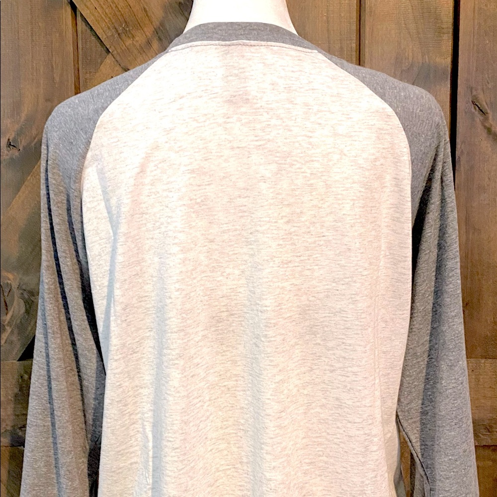 NWOT Rockin’ Leopard Tongue & Serape Lips Raglan Tee - Picture 7 of 9